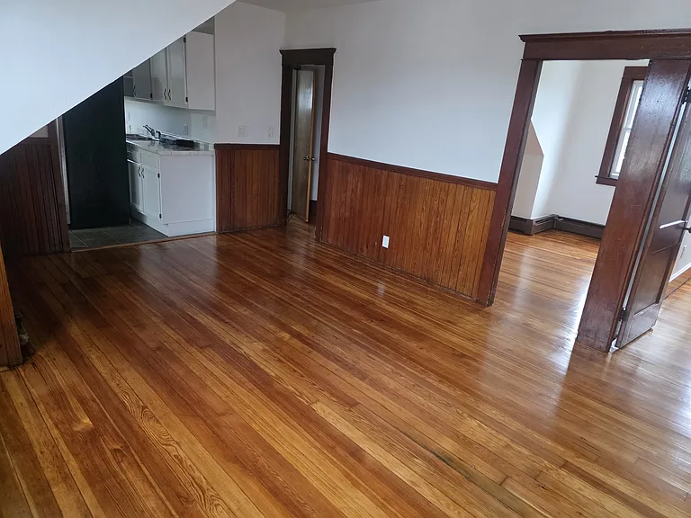 19 Stephen St #3 — Photo 14