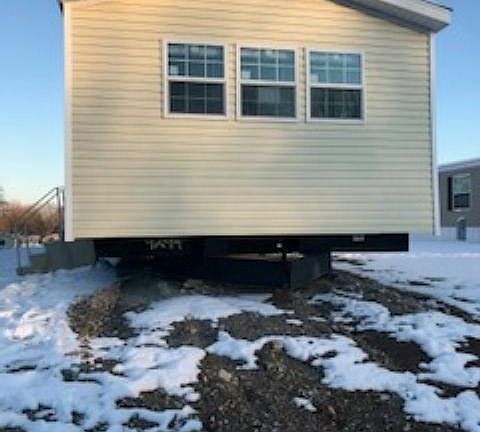 2nd image of 957 S 74th Ter