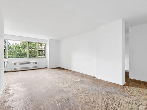 3rd image of 2928 W 5th St APT 2C
