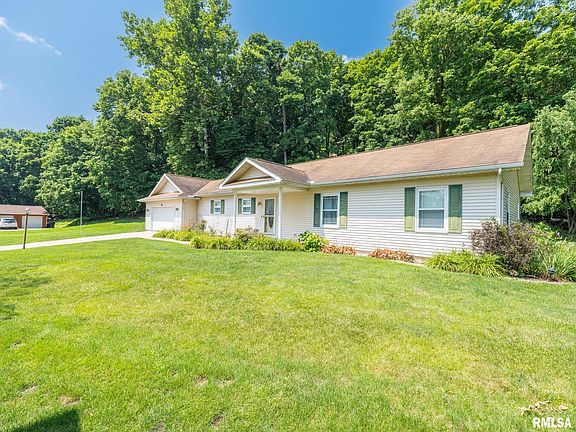 3rd image of 1001 Brookview Ct