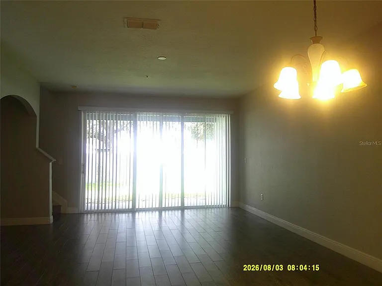 3098 Ashland Ln N — Photo 9