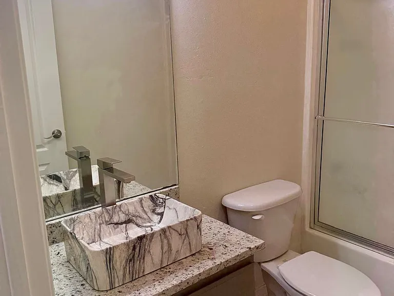 411 Shiloh Dr — Photo 6
