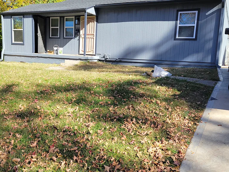7131 Walrond Ave — Photo 1