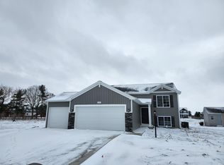 5119 Bankside Ct, Mishawaka, IN 46544