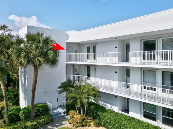 6134 River Run Dr #301B, Sebastian, FL 32958