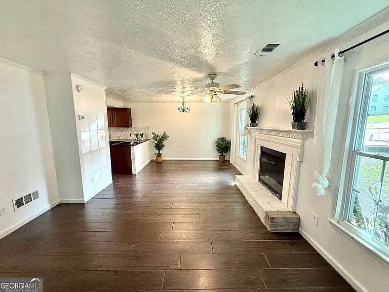 1435 Kennesaw Trace Ct NW — Photo 5