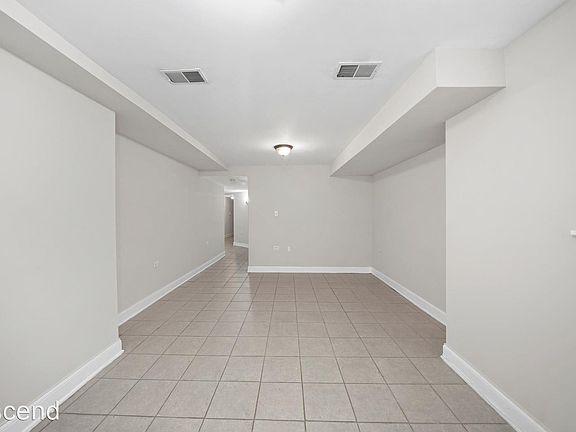 5th image of 4934 S King Dr