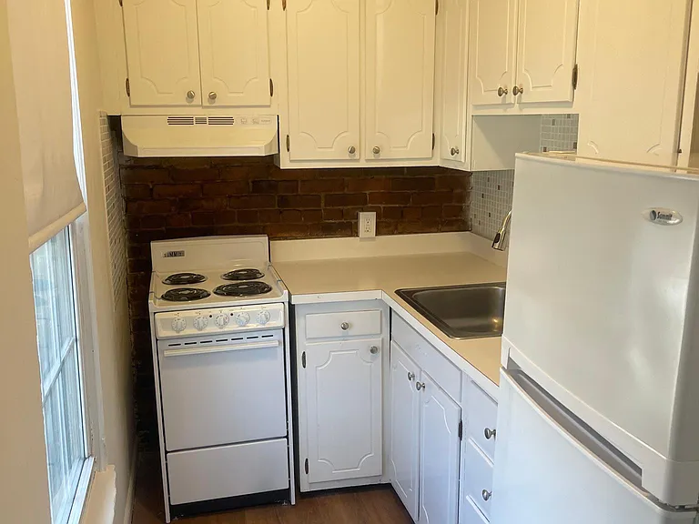 54 S Huntington Ave #1 — Photo 6