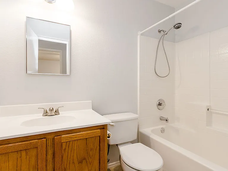 4606 Green Meadow Dr — Photo 17