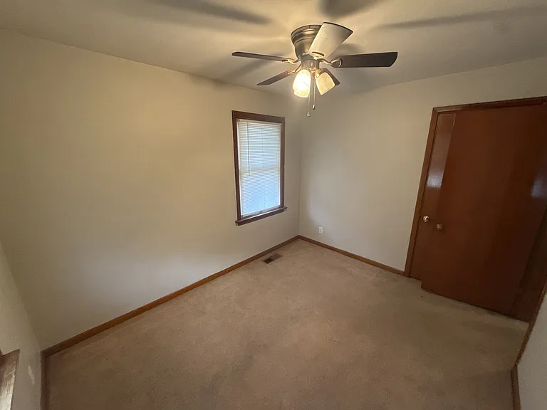 223 Wiegel Dr — Photo 37
