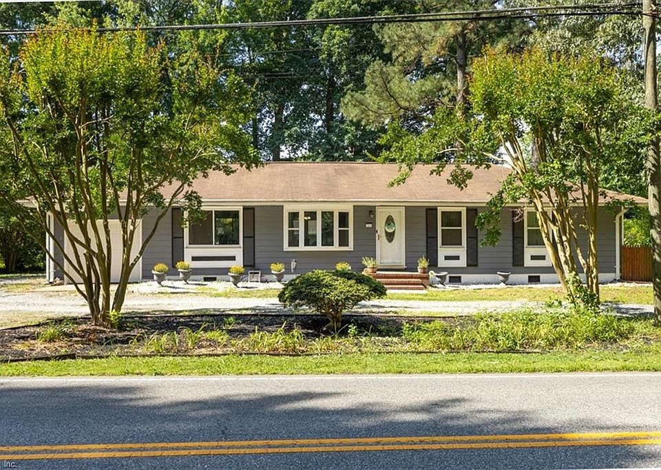 1st image of 702 Seaford Rd