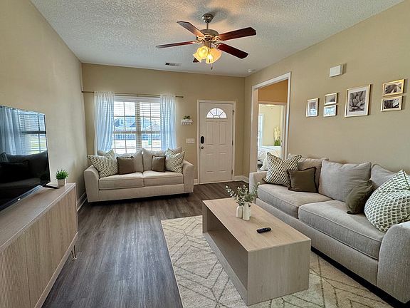 4th image of 104 Aruba Ave