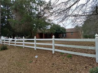 2626 M W Rickenbaker Rd, Manning, SC 29102