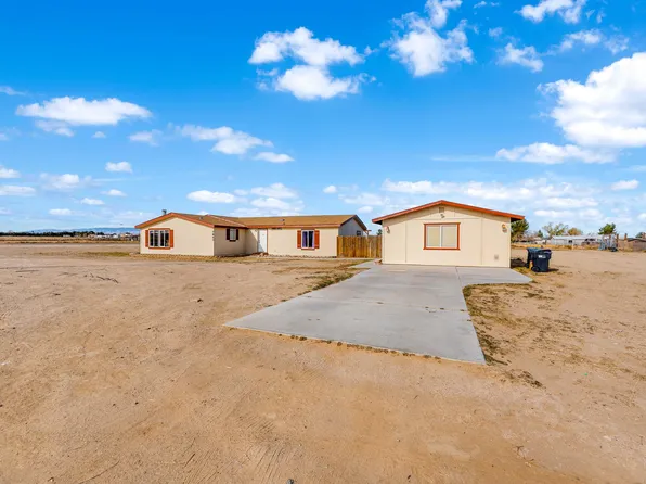 7843 W Avenue F, Lancaster, CA 93536