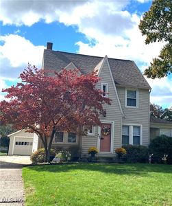 2376 Wyandotte Ave, Cuyahoga Falls, OH, 44223