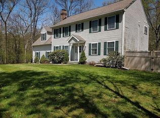 3 Cambridge Dr, Prospect, CT 06712