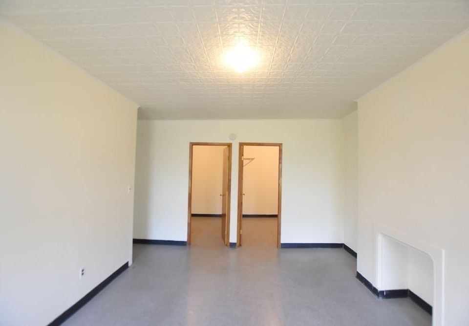 2nd image of 137 E Houston St APT 6