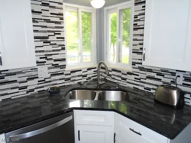 9394 Ledge Acres Rd — Photo 18