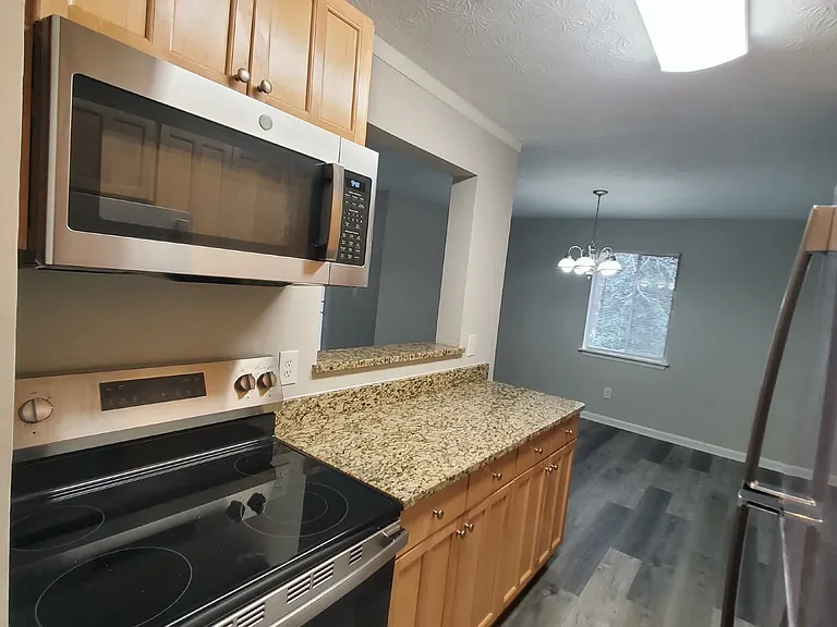 2396 Lawrenceville Hwy #F — Photo 8