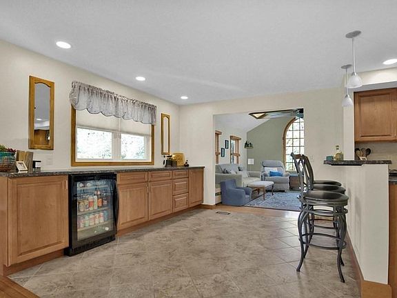 5th image of 175 King James Blvd