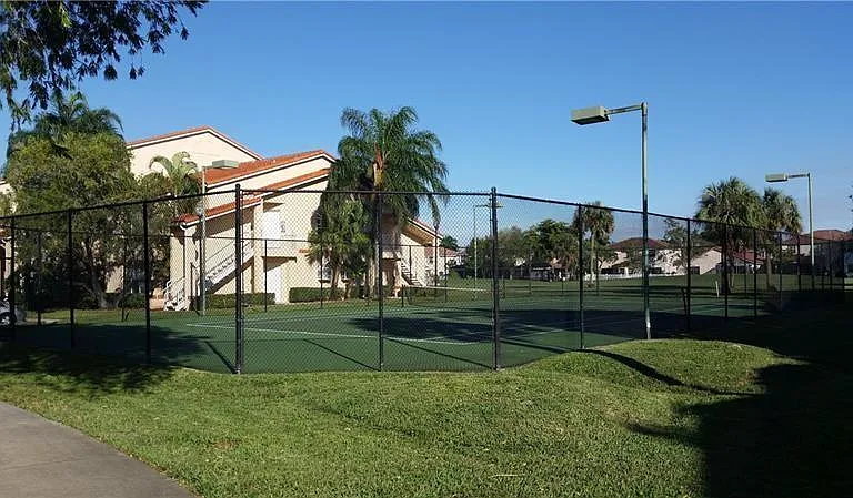 3400 Pinewalk Dr N #928 — Photo 19