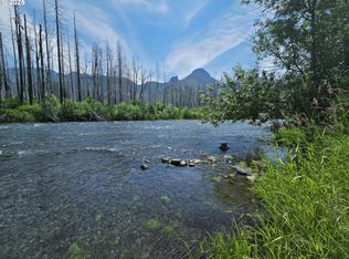 52262 McKenzie Hwy, Blue River, OR 97413