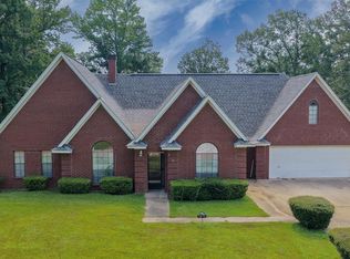 103 Coke Dr, Texarkana, TX 75501