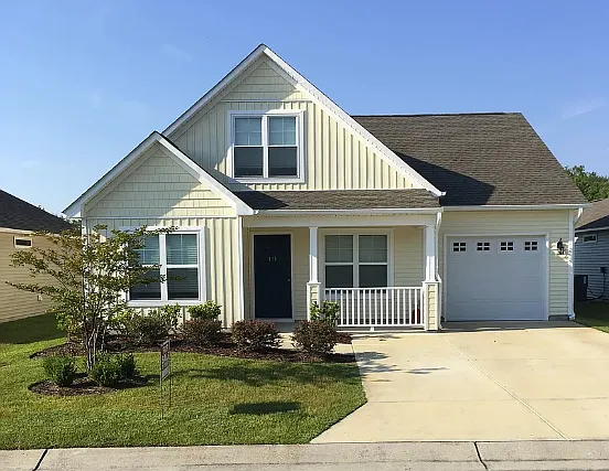 111 Glasgow Dr — Photo 1