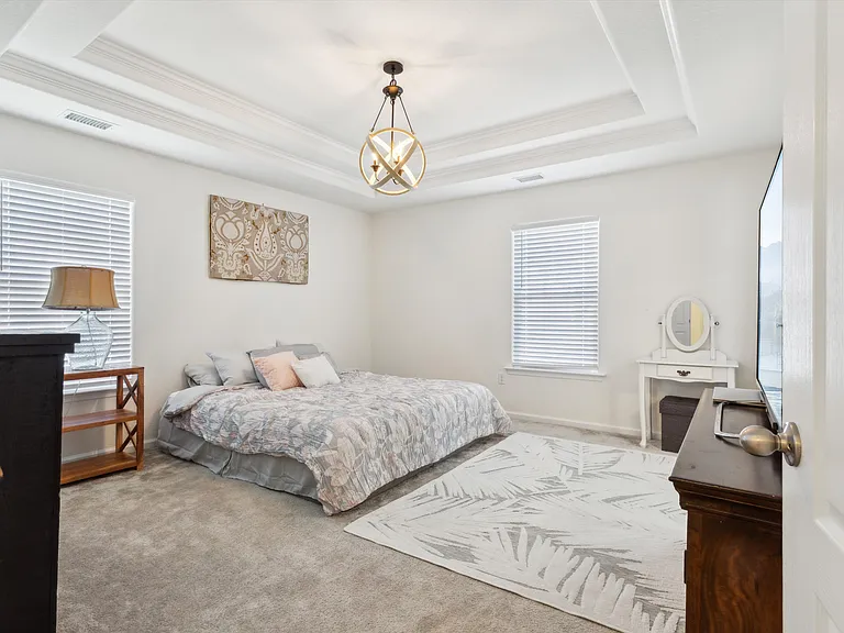 129 Corcoran Ln — Photo 27