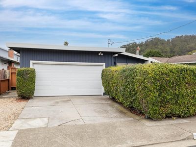 867 Standish Rd, Pacifica, CA, 94044