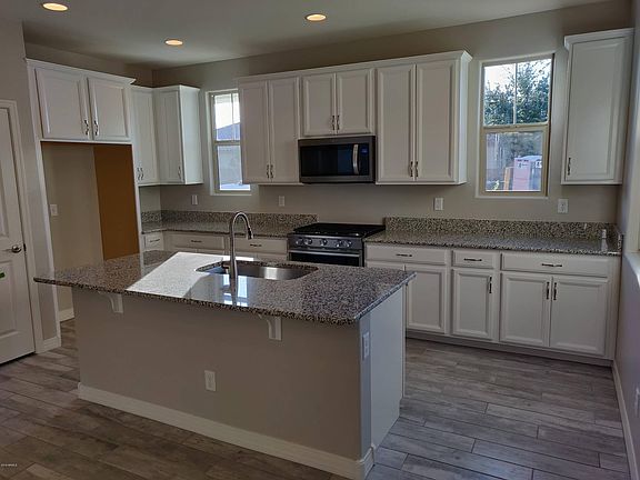 4th image of 1347 N Balboa