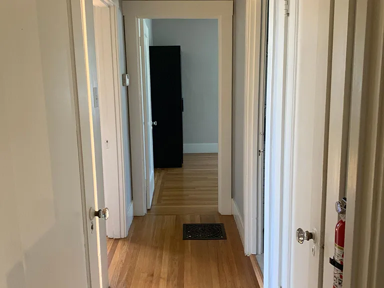 2941 Rawson St — Photo 13