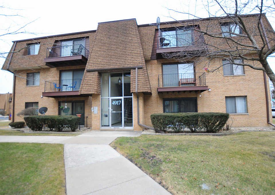 1st image of 4917 W 109th St APT 203