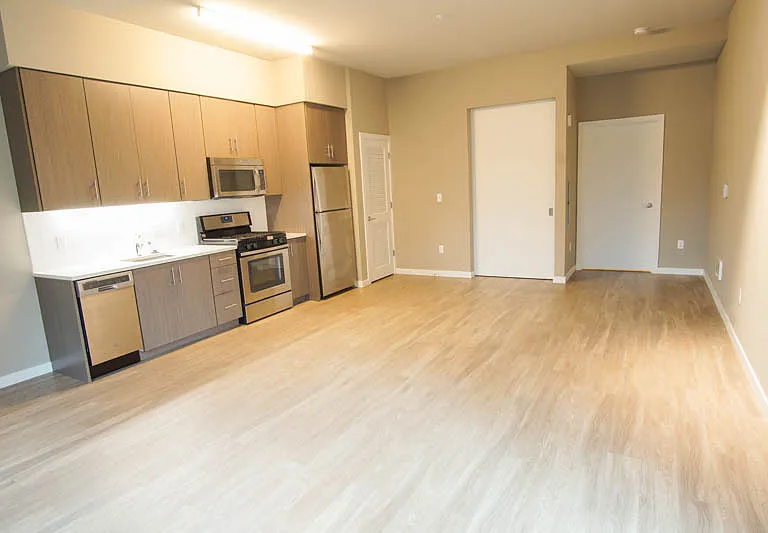 Stylish Garden Level-1 Bdr w/ Dishwasher & Laundry in Sellwood! — Photo 4