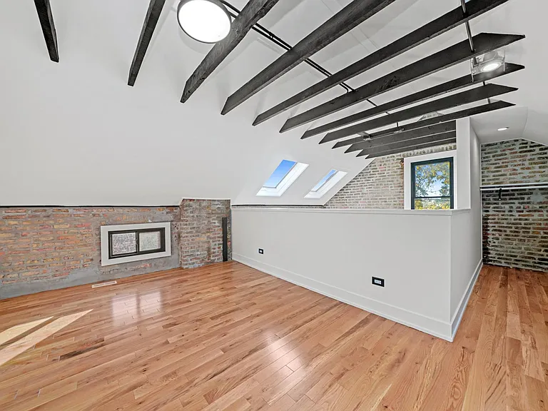 908 W 19th St #3 — Photo 19