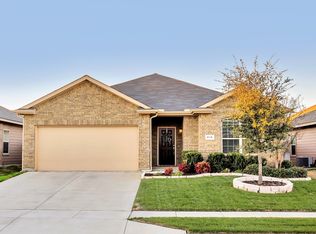 612 Poncho Ln, Haslet, TX 76052