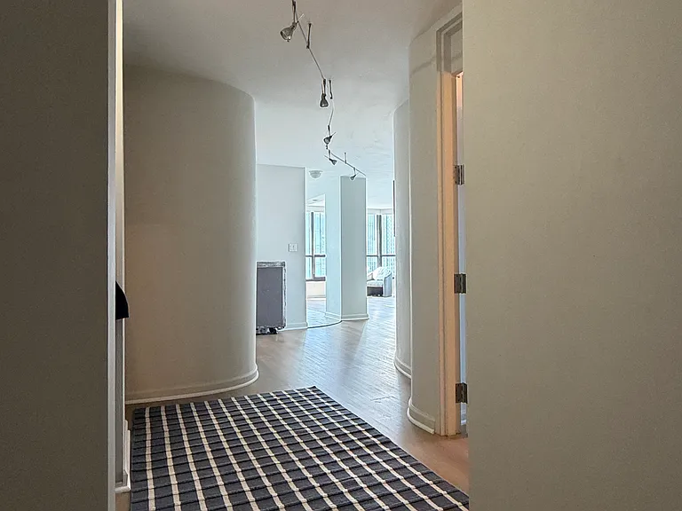 405 N Wabash Ave #4704 — Photo 12