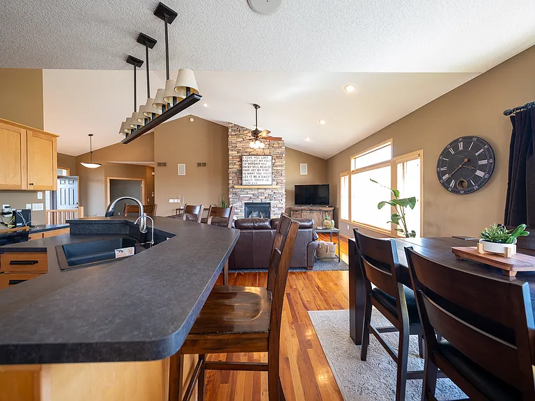 6531 Century Ln — Photo 8