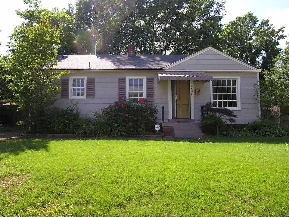 1st image of 501 Adrian Dr