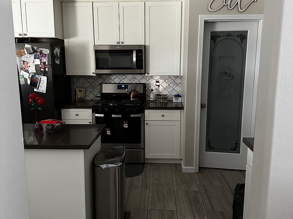 2nd image of 18099 Palm Dr