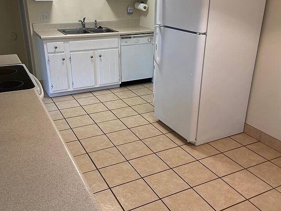 4th image of 1734 Valleywood Ct APT 2