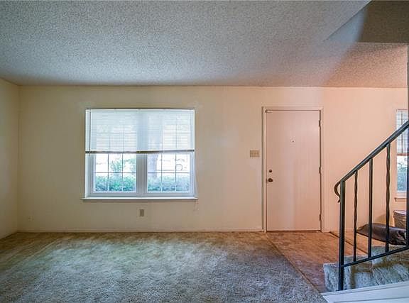 3rd image of 509 Saint Charles Dr
