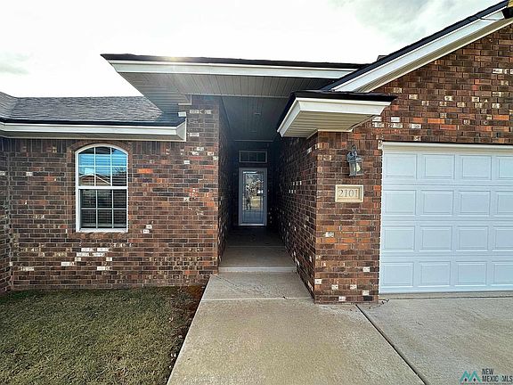 2nd image of 2101 Reese Dr