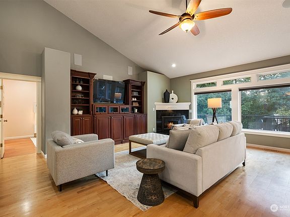5th image of 609 NW 131st Street