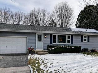 881 Jerico Ln, Sun Prairie, WI 53590