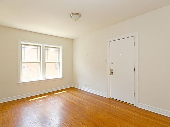 3rd image of 3814 N Sheffield Avenue # 2e Fl 2nd