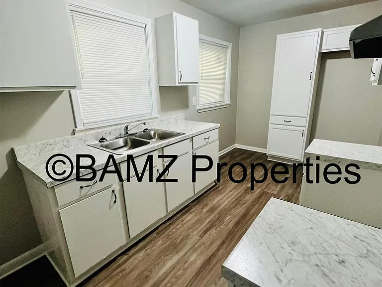 2721 Marlene St — Photo 4