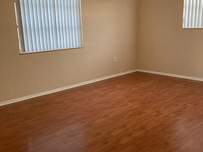7010 Oakshire Dr — Photo 18