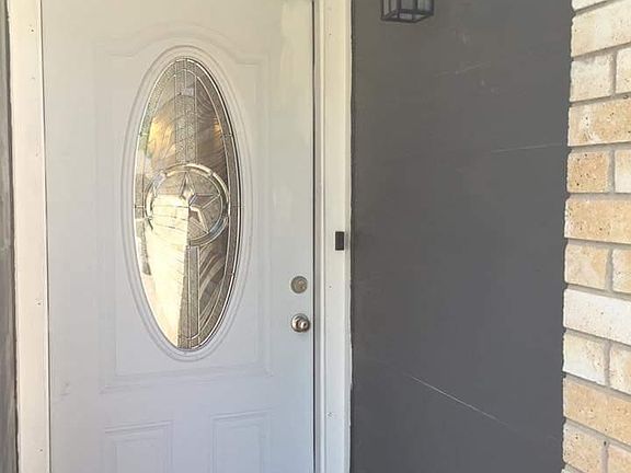 2nd image of 4107 Eastridge Dr