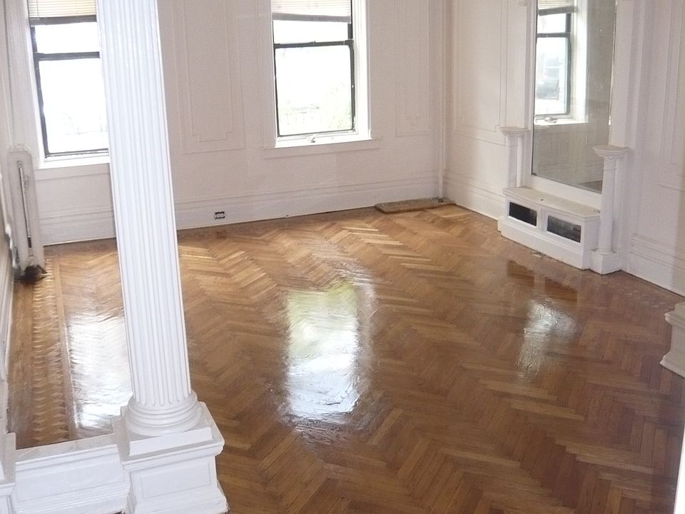 2nd image of 1289 Dean St APT 1L